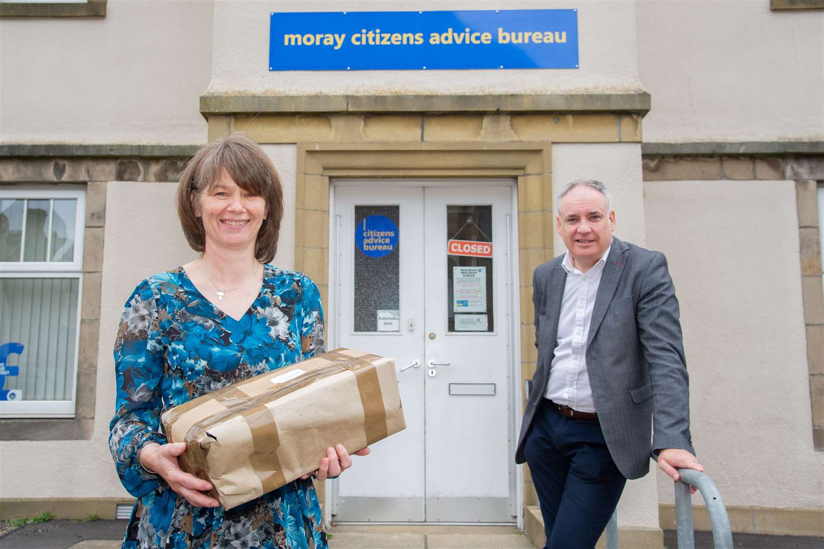 Sonya Hayward, fair delivery campaign coordinator for Moray Citizens Advice Bureau with Moray MSP Richard Lochhead as they launch their new campaign against unfair postal charges...Picture: Daniel Forsyth..