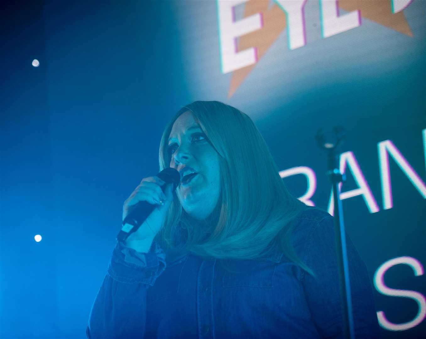 Fran Walmsley's transformation as Eva Cassidy entertained the crowd. Picture: Callum Mackay