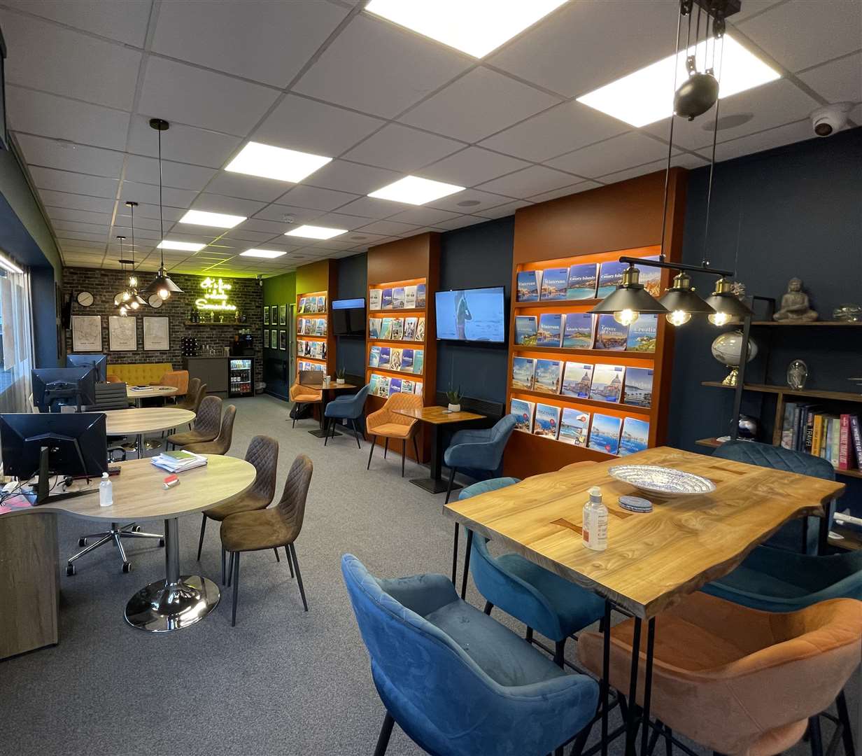 Murray Travel has opened its first travel boutique outside Inverness in the Moray town of Elgin.