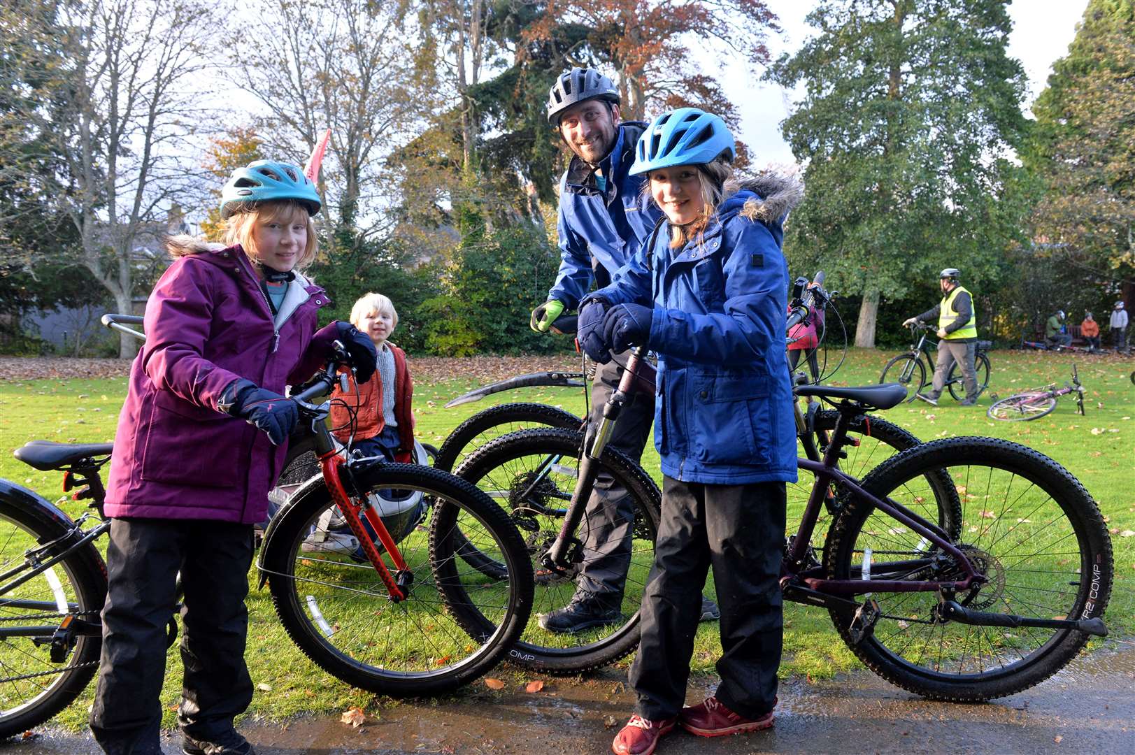 John Davidson with Jennifer, Matthew and Clara at Bellfield Park where the ride started. Picture: Callum Mackay