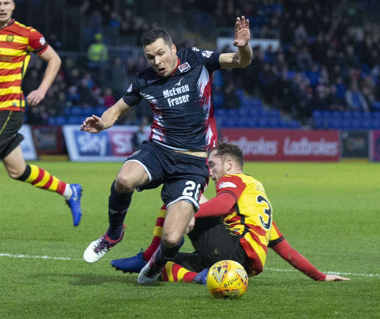 Don Cowie in 2018 action against Partick Thistle.