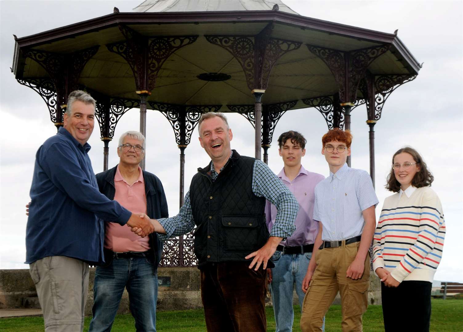Ronsch family meet the Nairn Games Committee: Stuart Farrell, Nairn Games Secretary, Donald Wilson, Nairn Games Committee member, Hendrik, Lewis, Scott and Romy Ronsch. Picture: James Mackenzie.