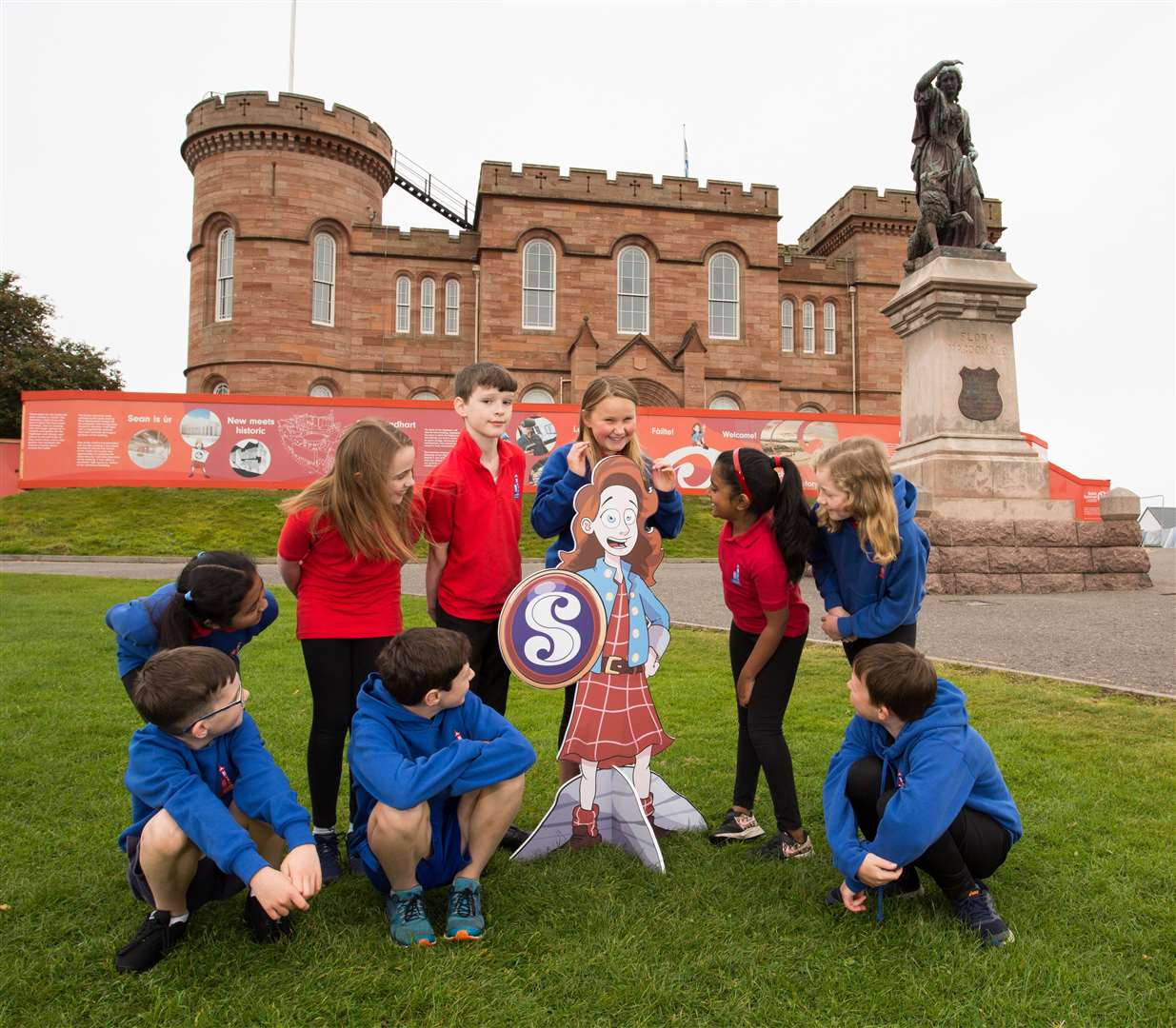 Crown Primary School pupils at Inverness Castle. ©Alison White Photography/The Highland Council.