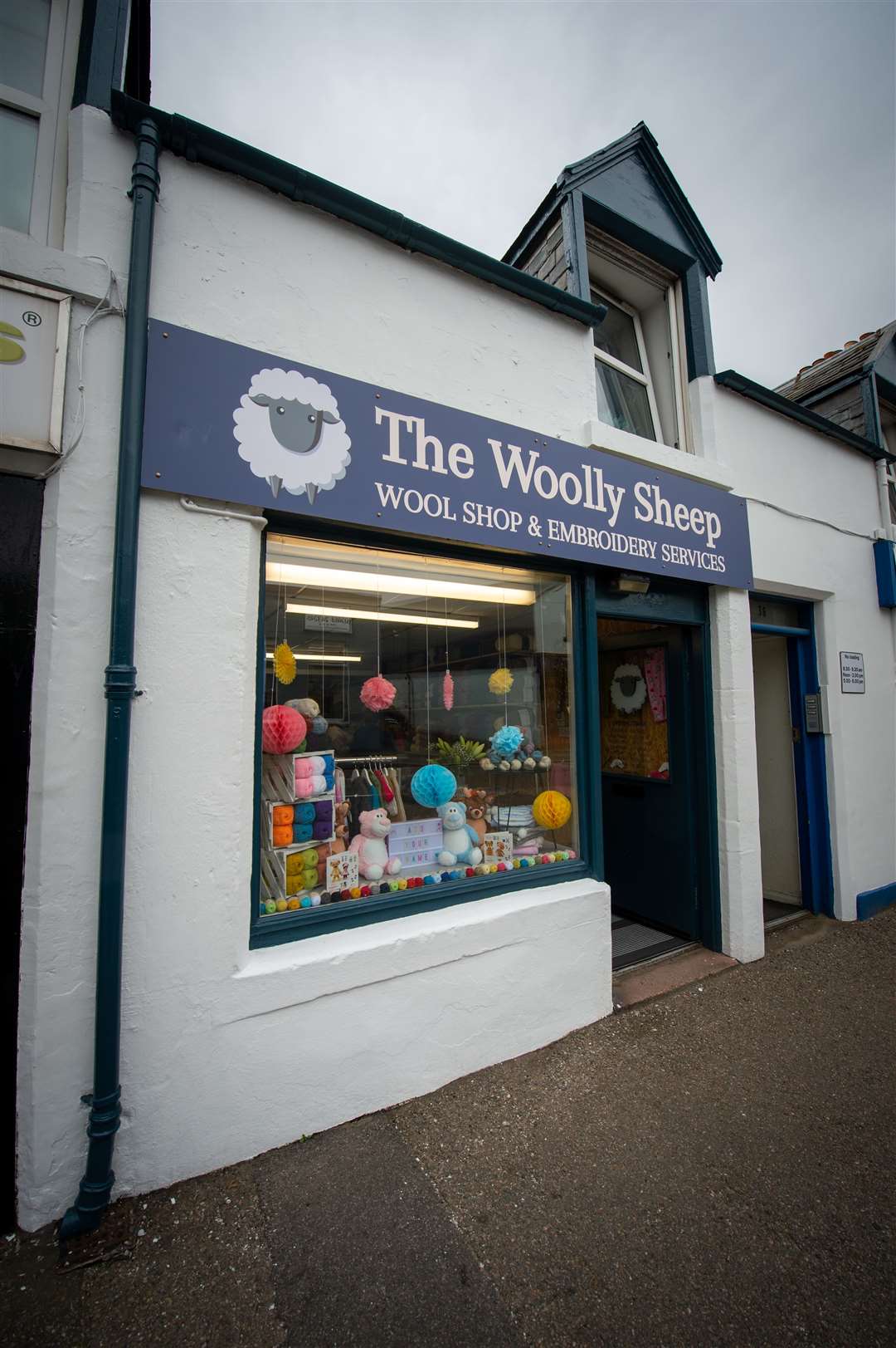 The Woolly Sheep, Tomnahurich Street.