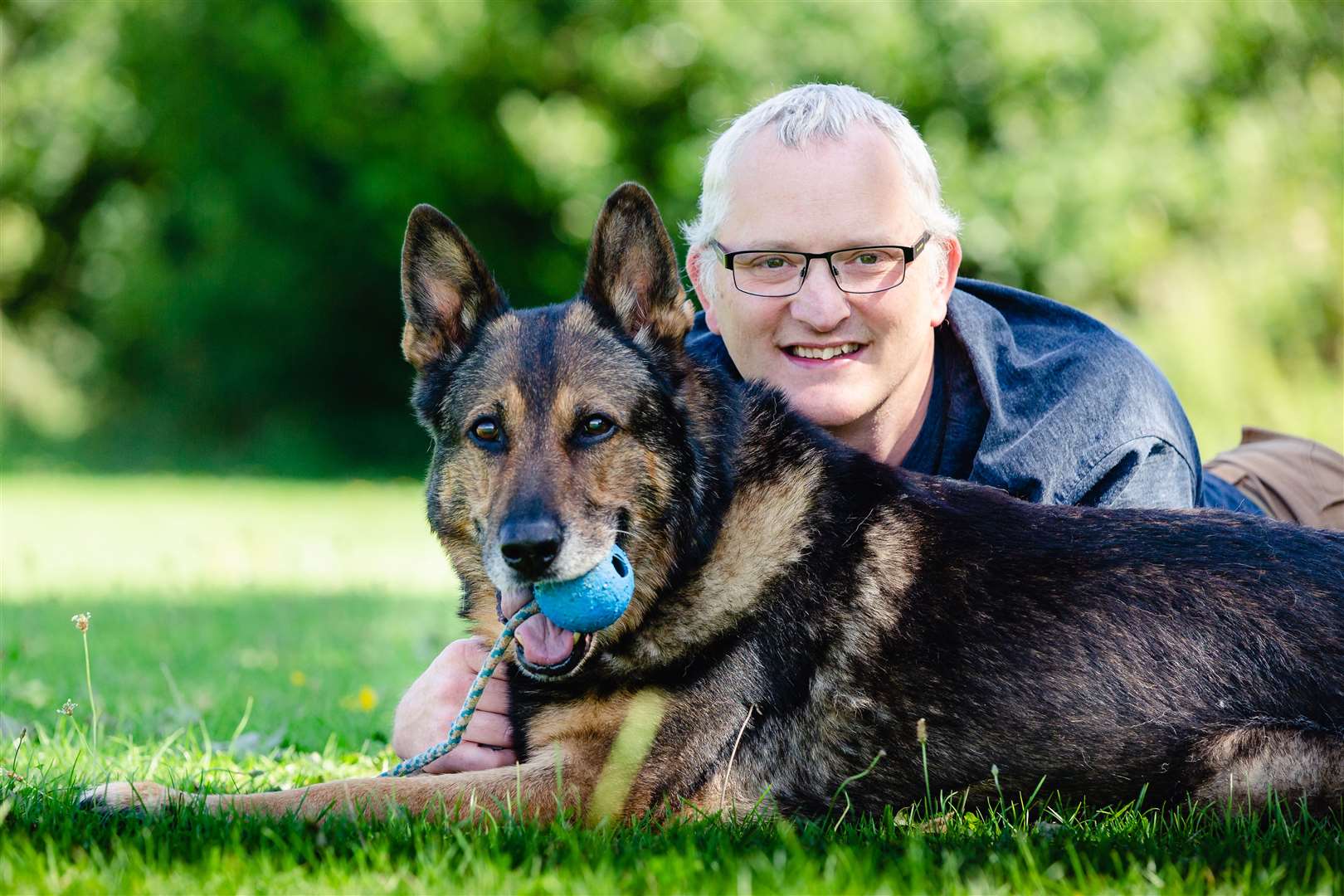 Retired police dog Finn with Pc Dave Wardell (Thin Blue Paw Foundation)