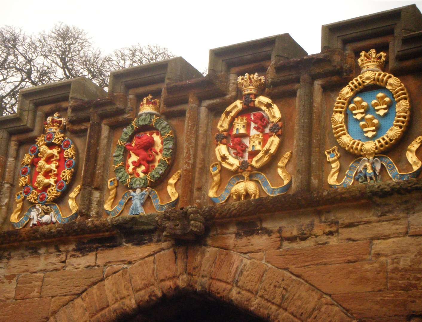 Kings and Queens Tour: the royal arms displayed at Linlithgow Palace