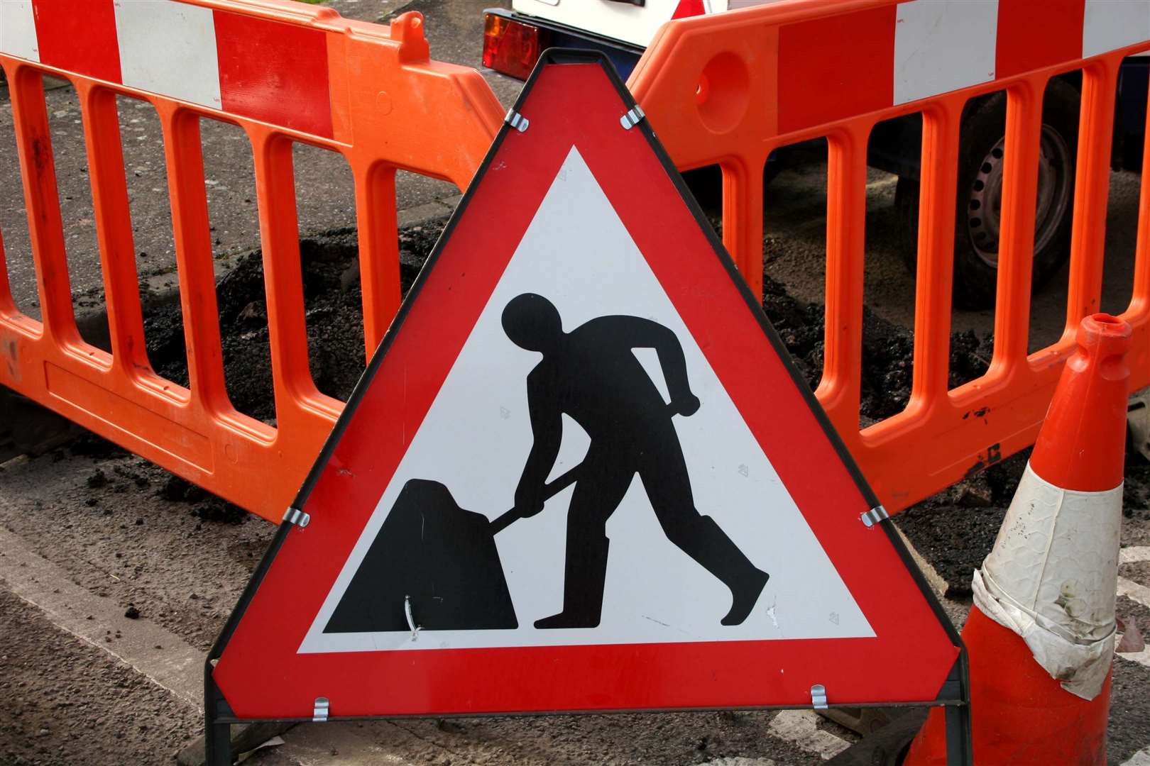 Roadworks are to take place on the A82.