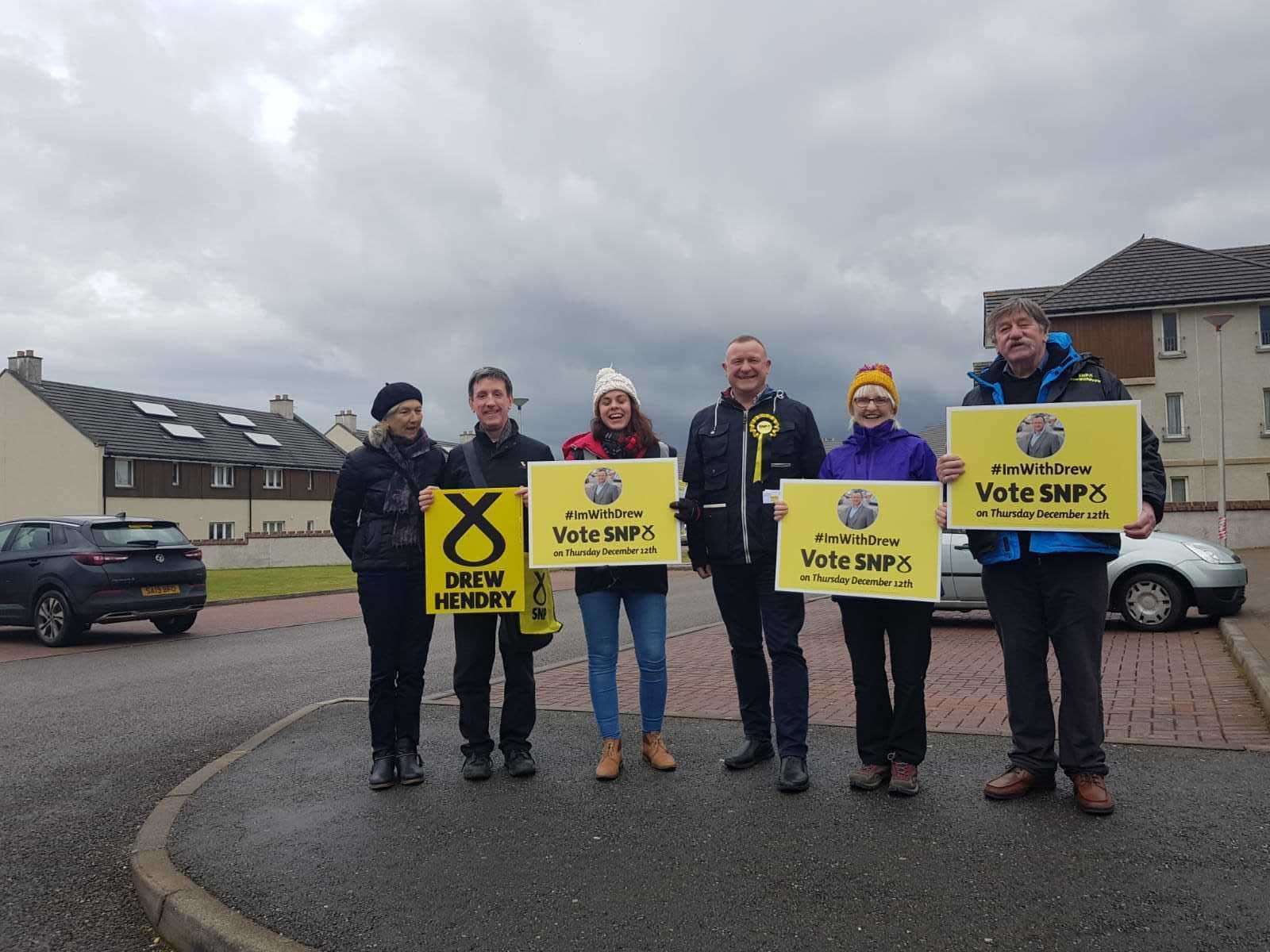 MSP Kate Forbes (centre left) and MP Drew Hendry (centre right) on the campaign trail.