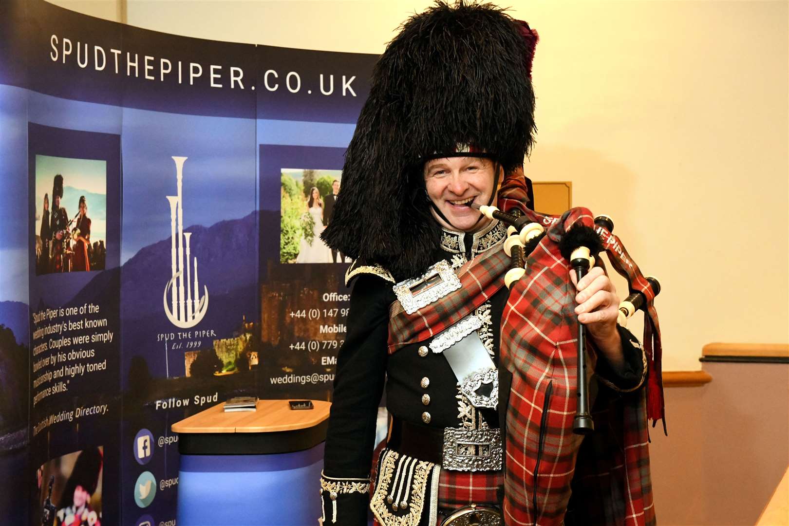 Spud the piper. Picture: James Mackenzie.