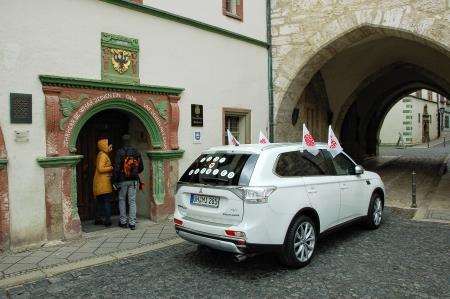 The wedding car outside the town hall in Mulhausen