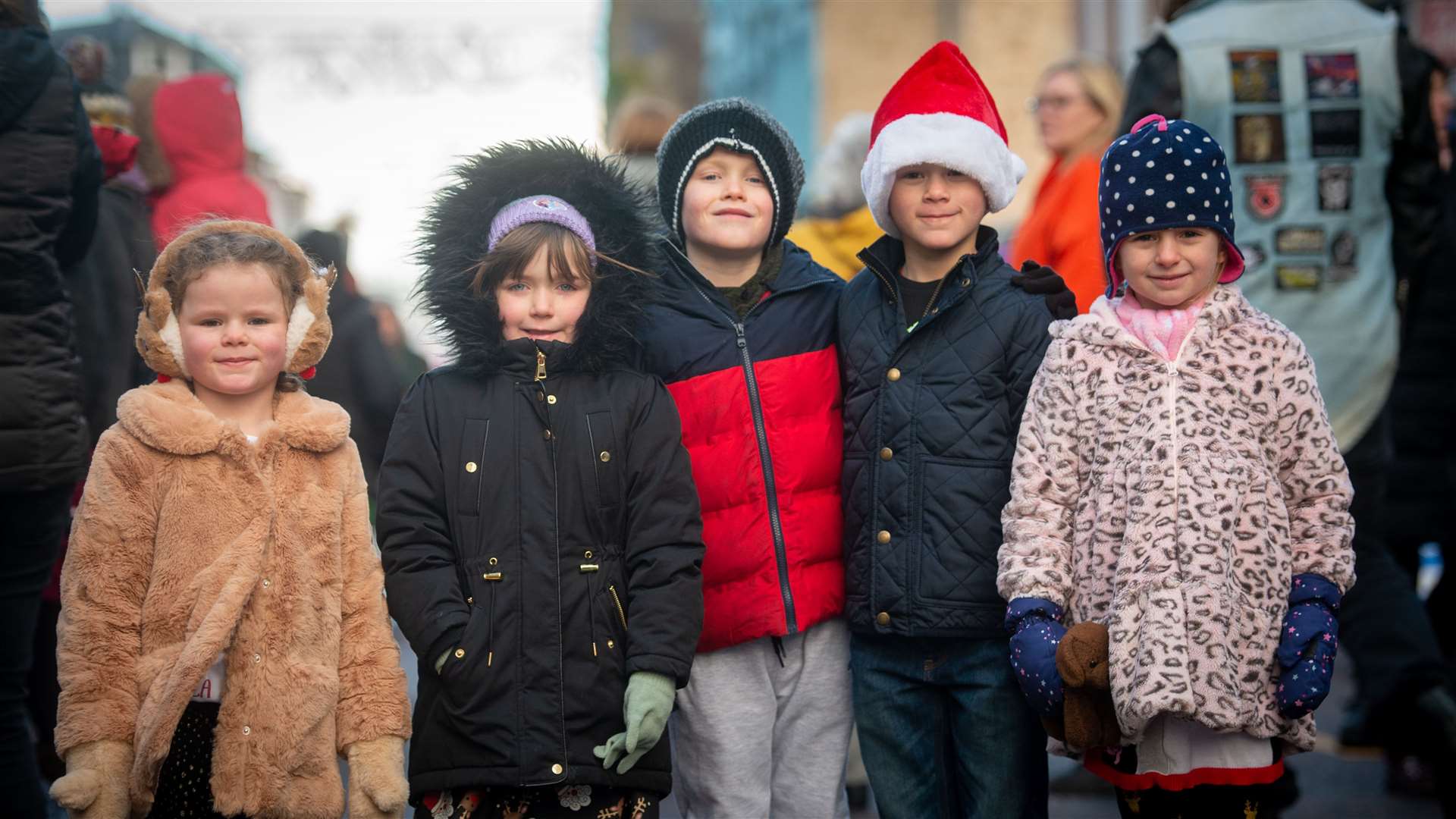 Local children sang Christmas songs. Picture: Callum Mackay