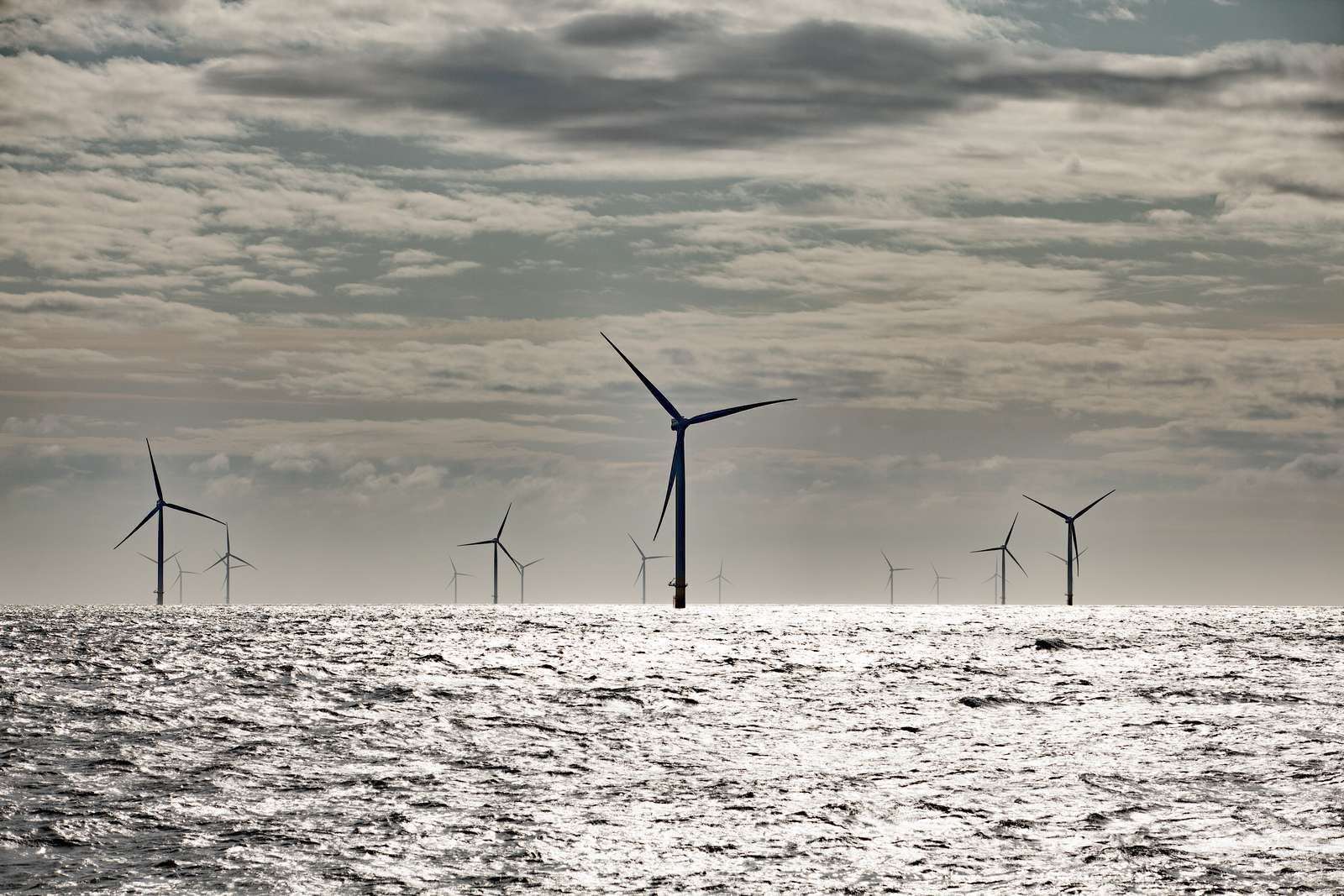 Ørsted, one of the consortium members, is developing the world's largest offshore wind farm, Hornsea One,120 km off the Yorkshire coast.