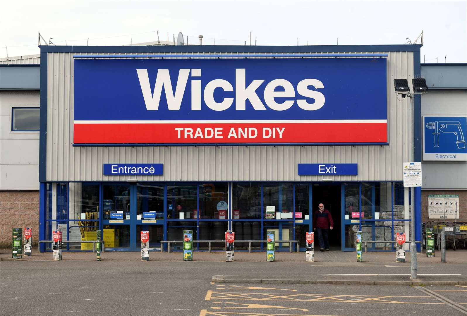 Wickes is supporting its staff through a 'difficult time' as its lease comes to an end. Picture: James Mackenzie