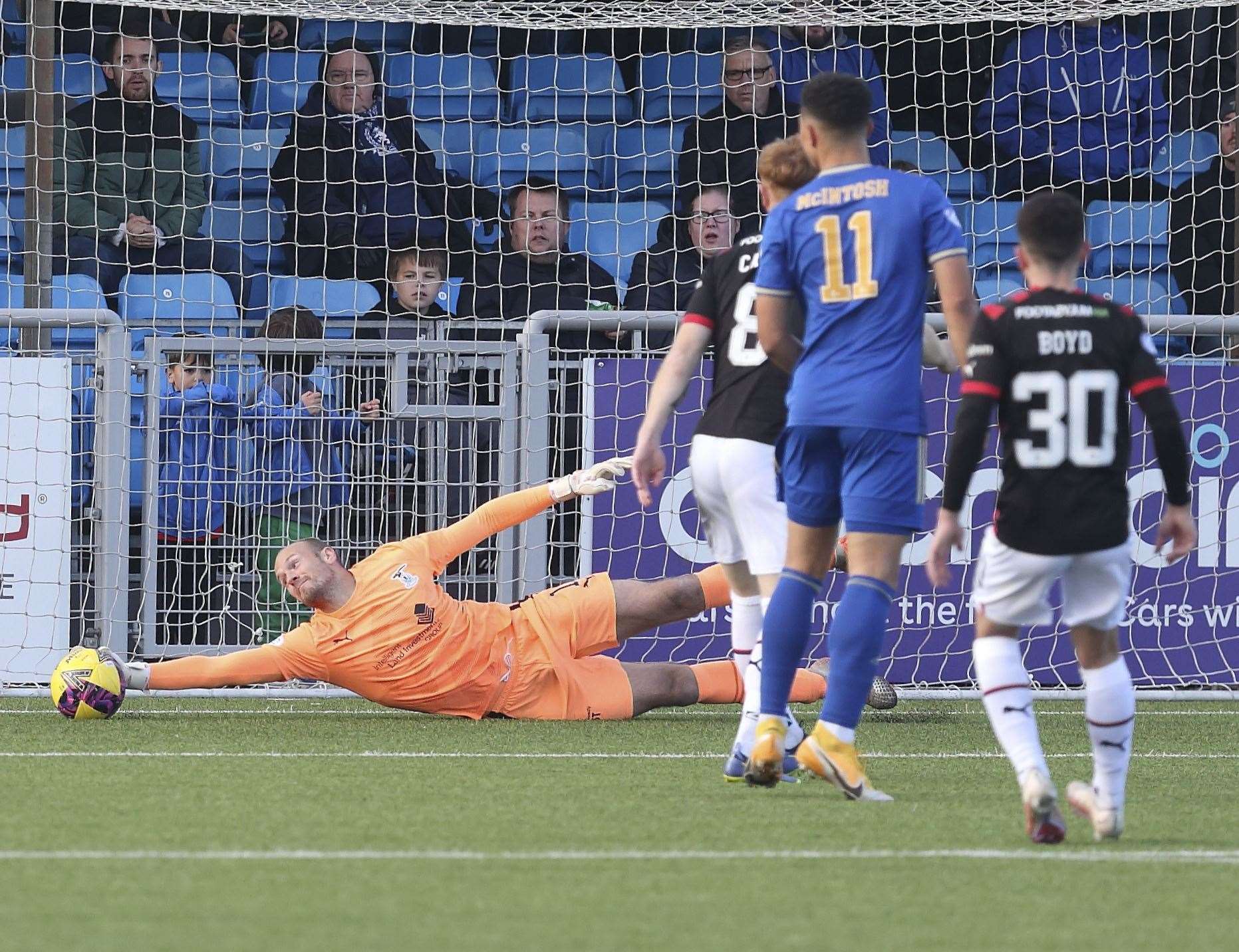 Ridgers makes a super save from Cove’s Leighton McIntosh.