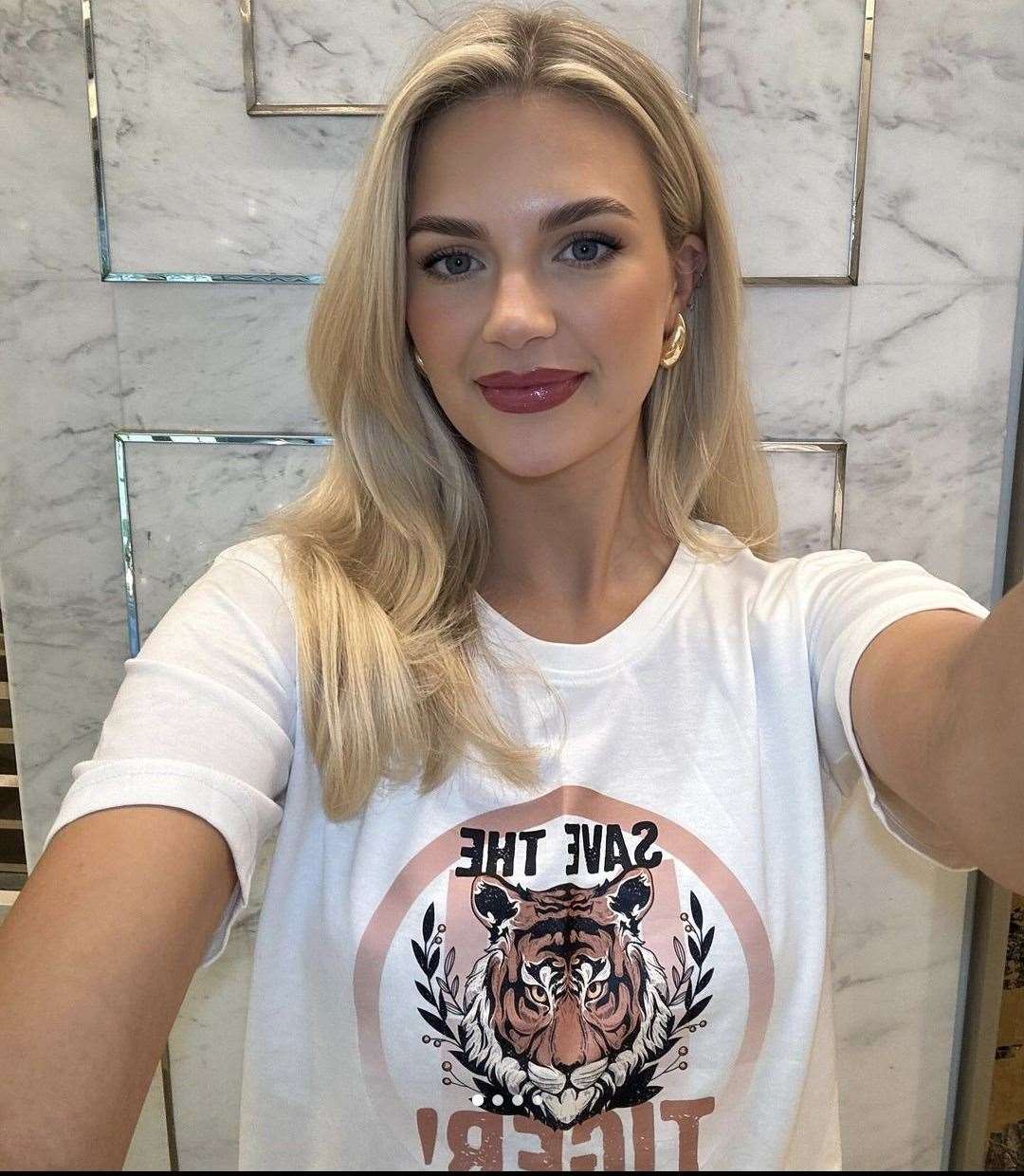 Miss Scotland participated in the save the tiger campaign.