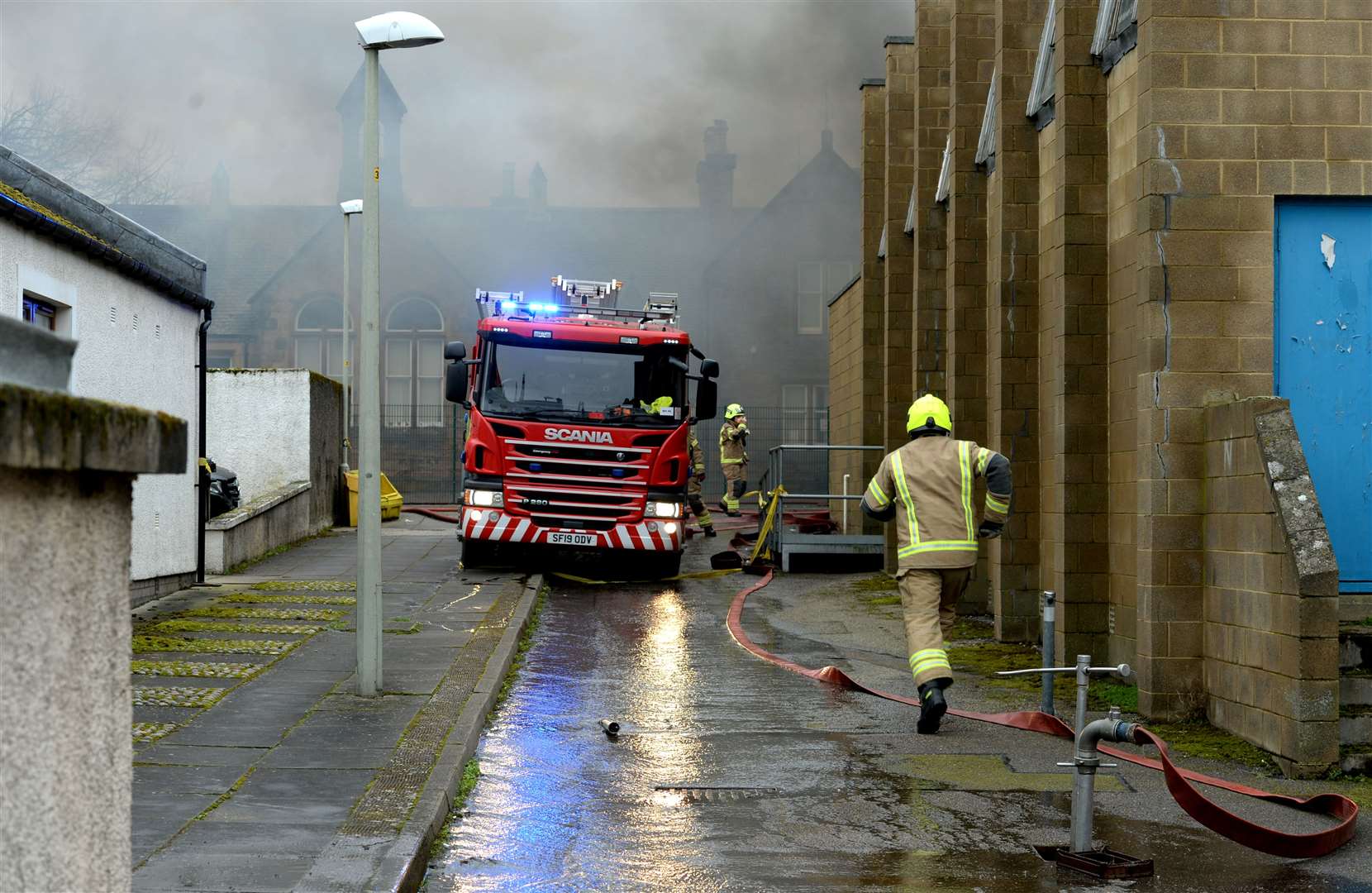 Park Primary School Fire..Picture: James MacKenzie..