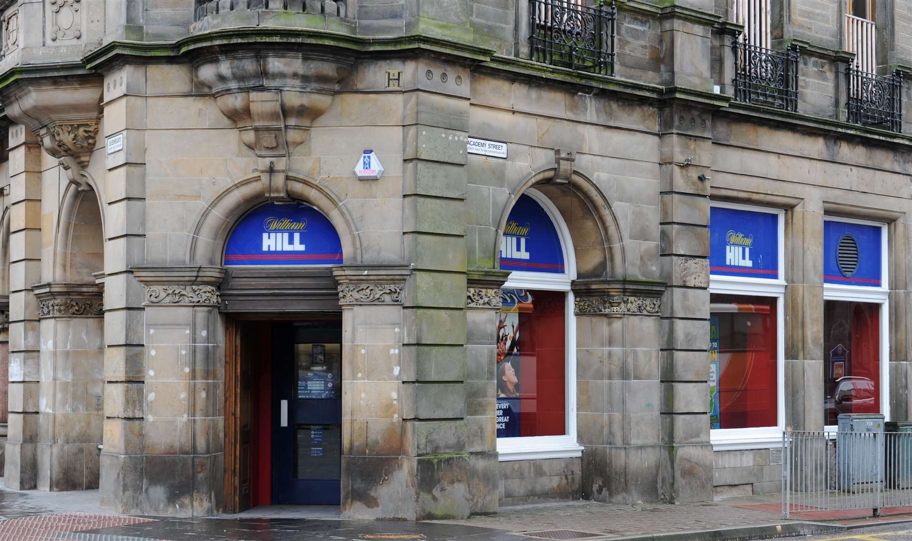 William Hill 2-4 Queensgate..Bookmakers around Inverness...Picture: Daniel Forsyth. Image No.019356.