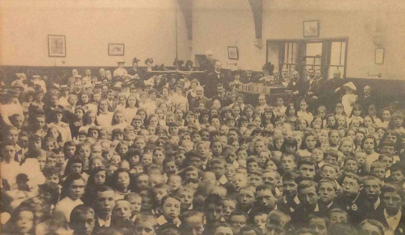 Central Primary School in 1901.