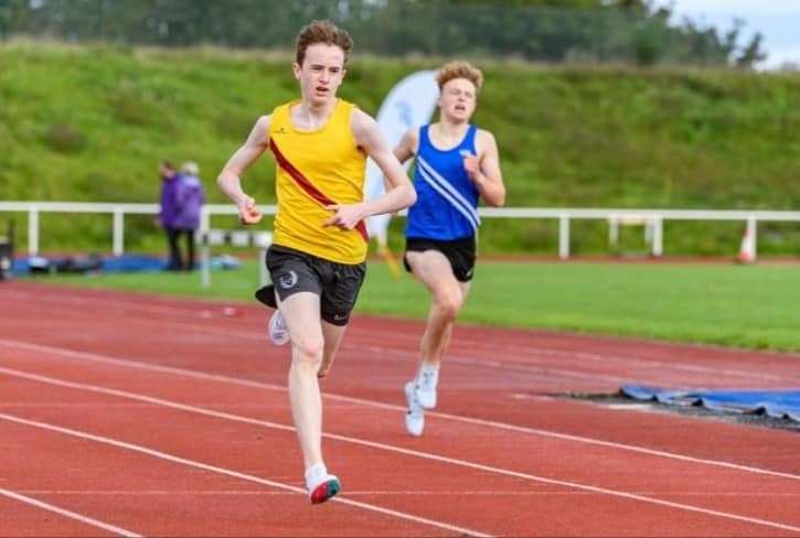 Lachlan Buchanan (14), ran a phenomenal Harriers under-15 club record of 4:09.09 for 1500m in Manchester last Saturday. Picture: Bobby Gavin