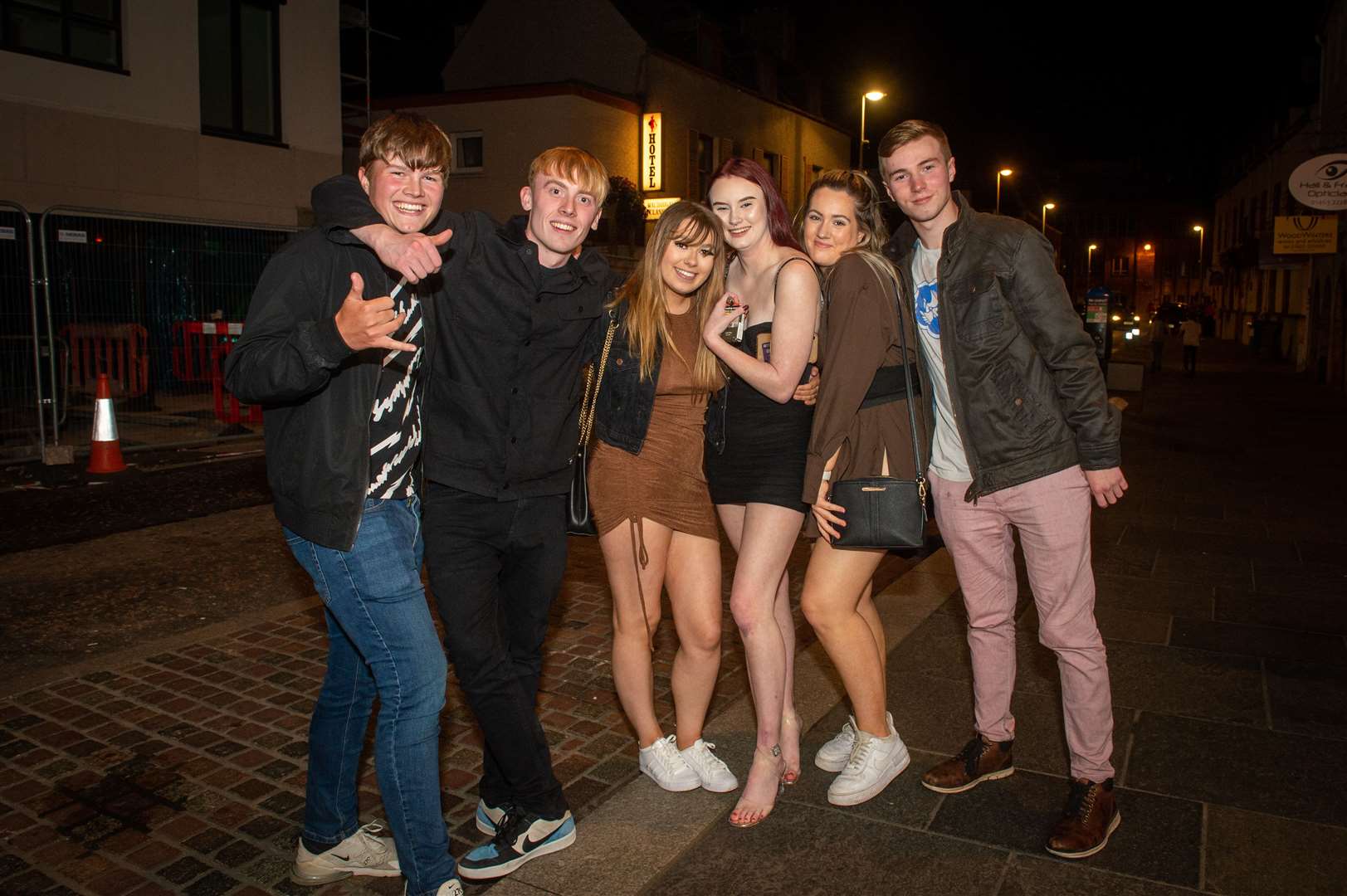 Alysha Ross (fourth left) celebrating her 19th birthday with pals. Picture: Callum Mackay.