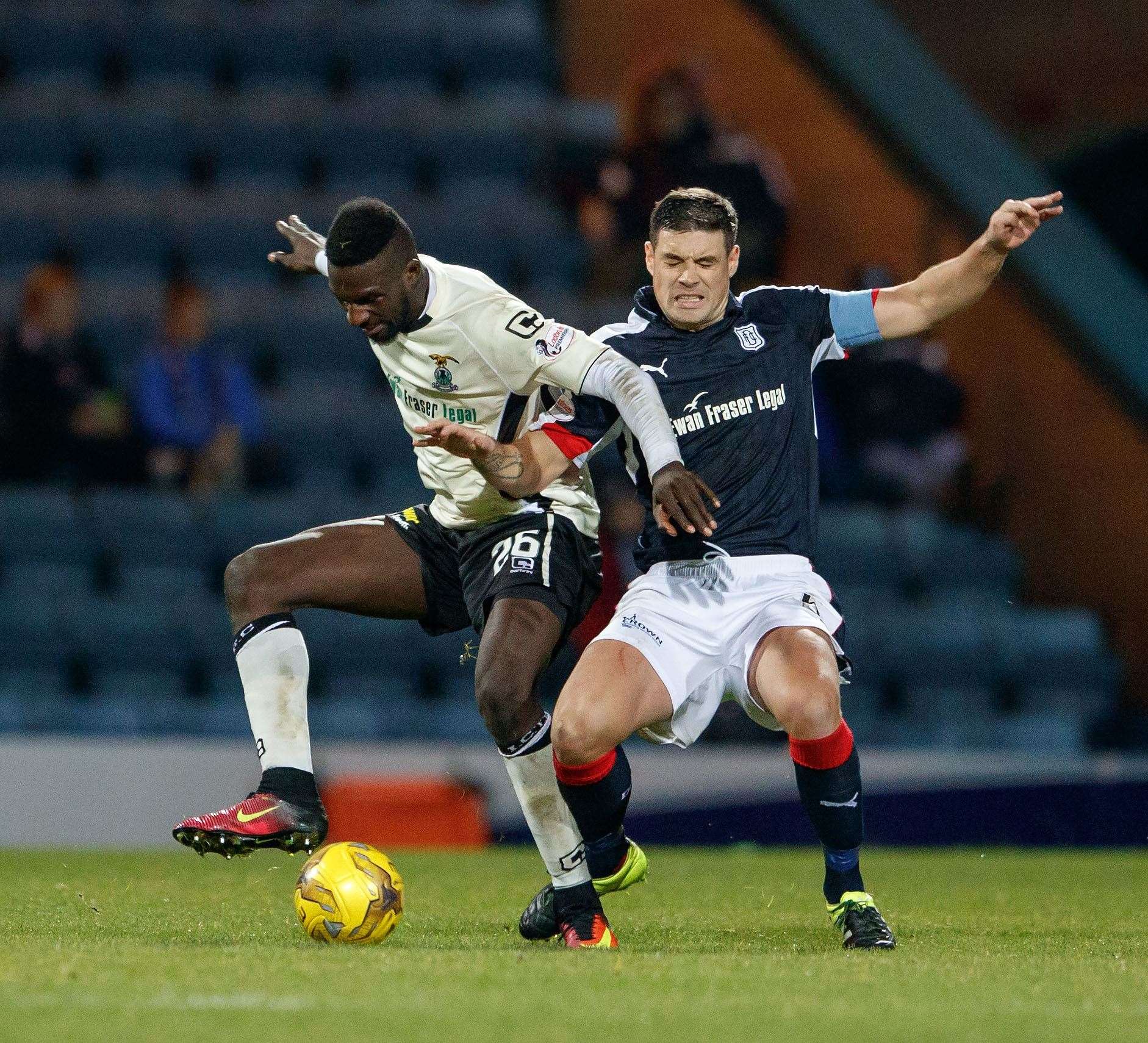 Darren O'Dea (right) pictured playing for Dundee and tackling Lonsana Doumbouya in a match in 2016.