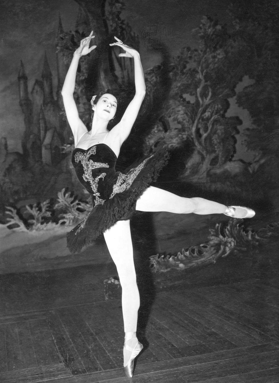 Ballerina Beryl Grey in Swan Lake at Covent Garden in 1955 (PA)