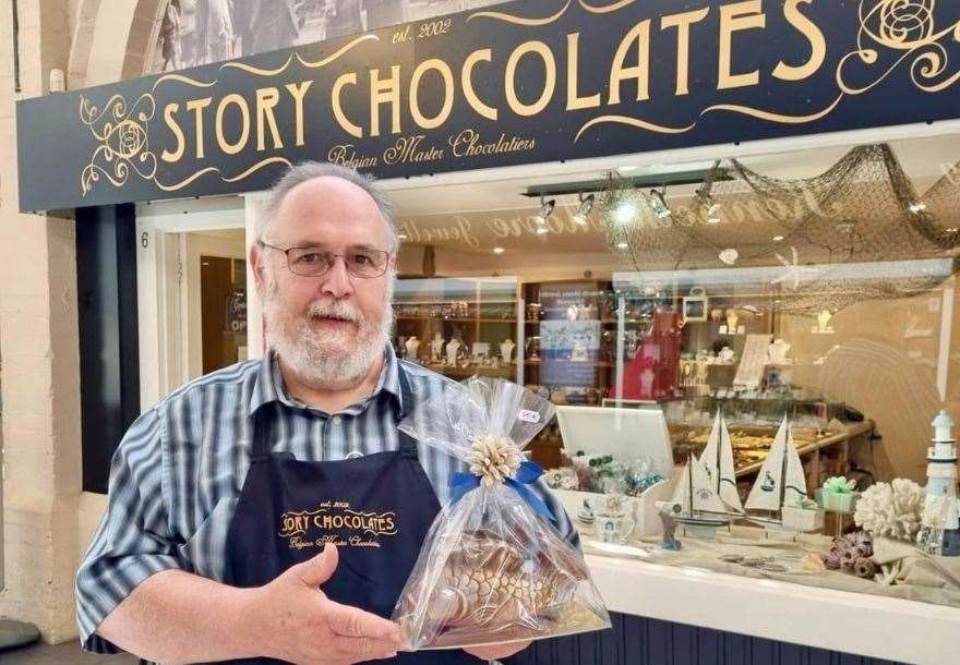 Chocolatier Lucas Story.