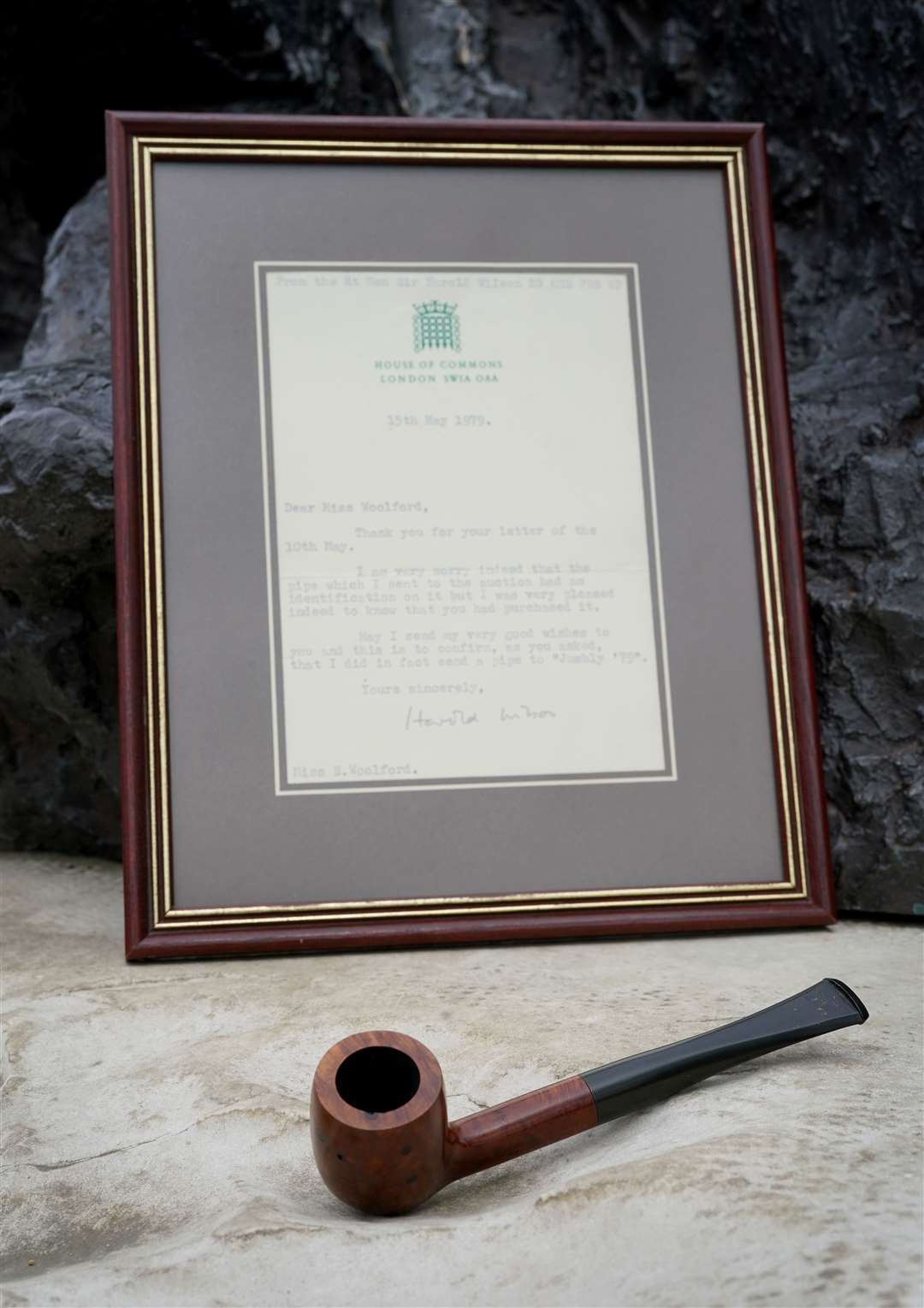 A view of a pipe owned by Harold Wilson, with accompanying letter on House of Commons paper dated May 1979 (Gareth Fuller/PA)