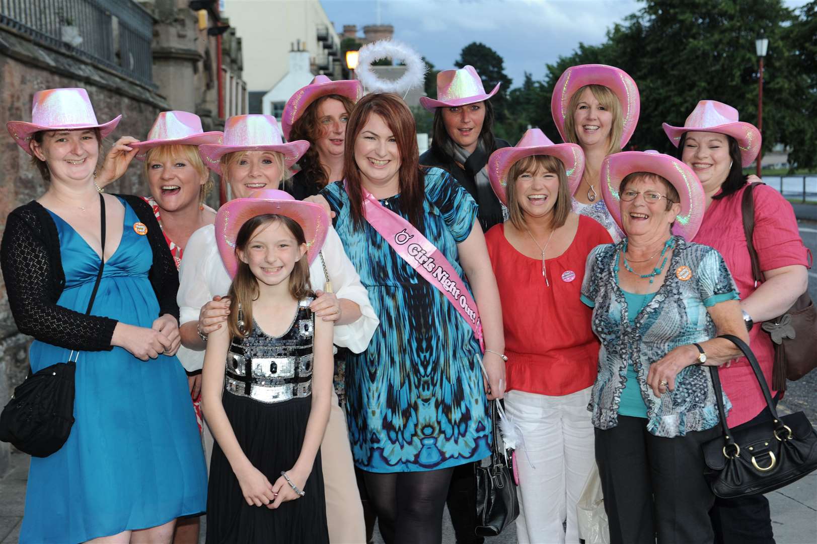 Hen night for Sharon Kenp (centre) from Balloch with friends and family