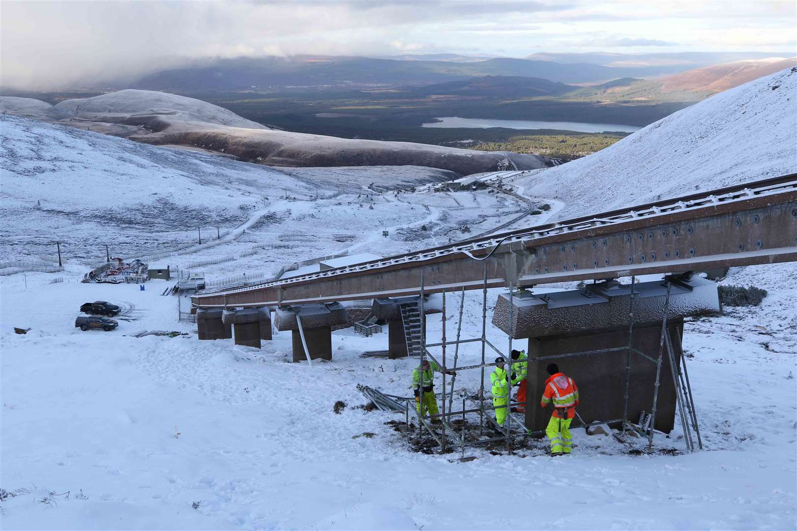 Inspectors carry out investigations of the concrete viaduct a short time after the mountain railway was closed.