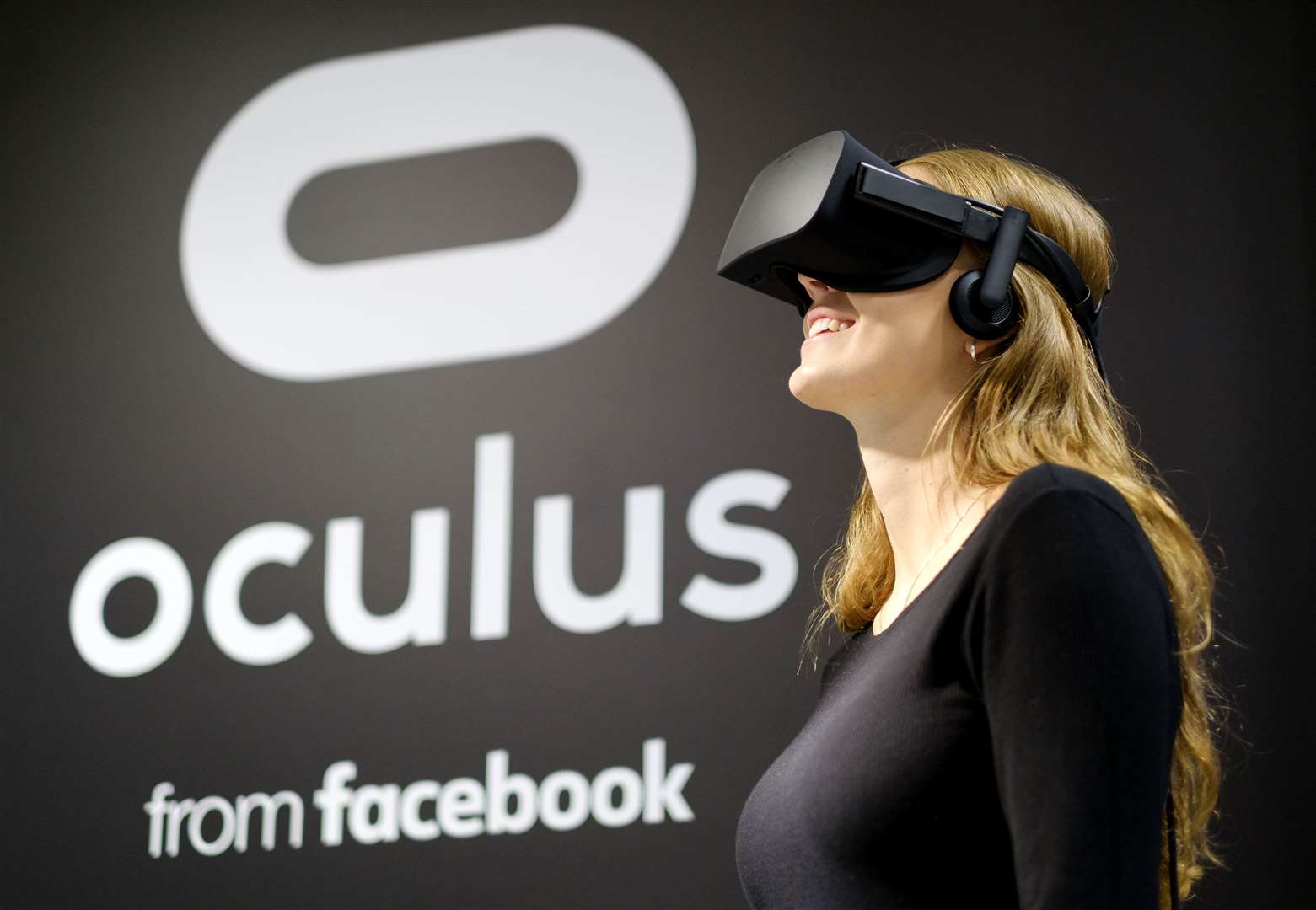 Julie Refsdal, 20, tries out the Oculus Rift (Frantzesco Kangaris/PA)