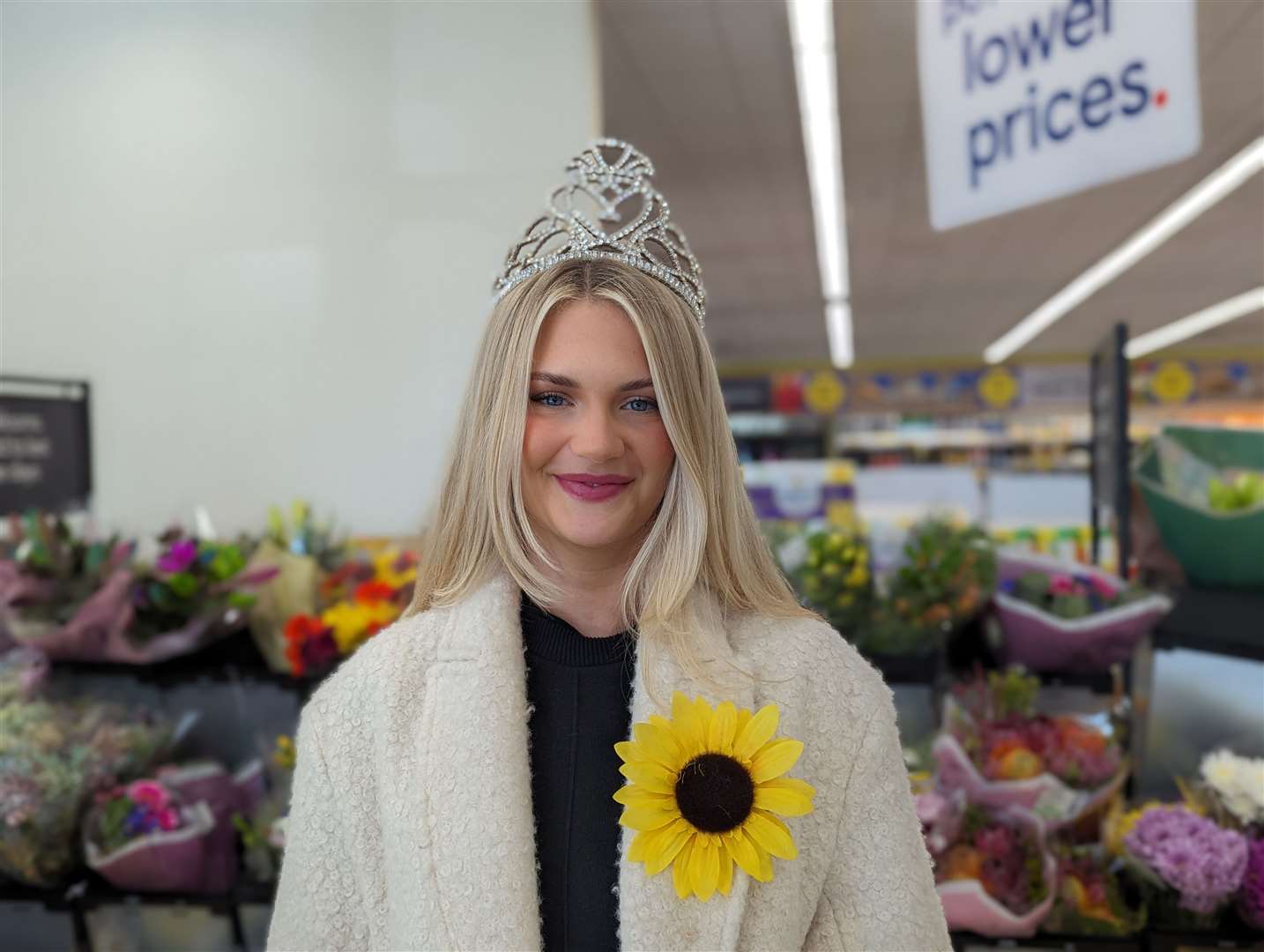 Miss Scotland raises funds for the Highland Hospice at Inshes Retail Park