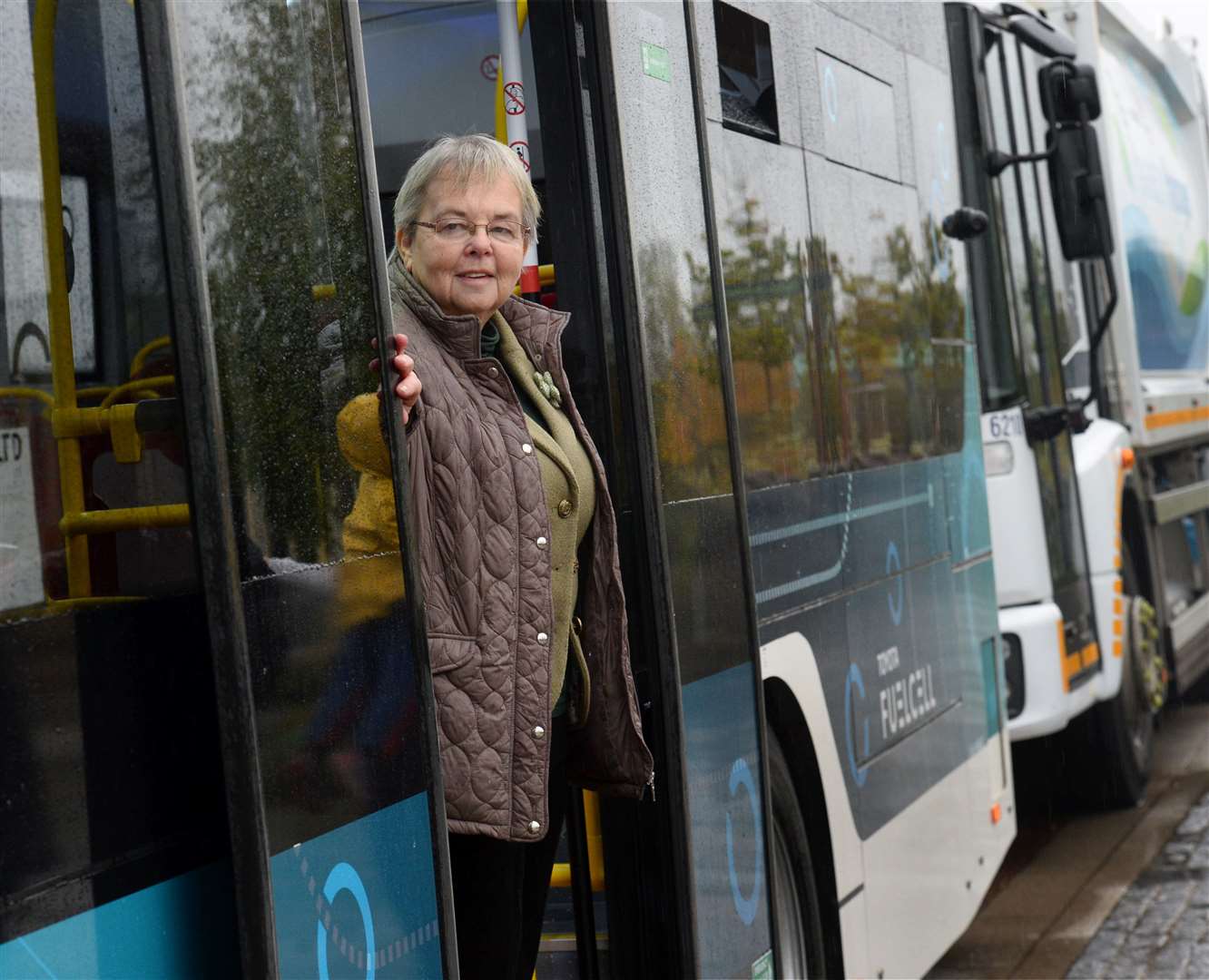 Councillor Trish Robertson aboard a hydrogen-powered bus which visited Inverness College UHI.