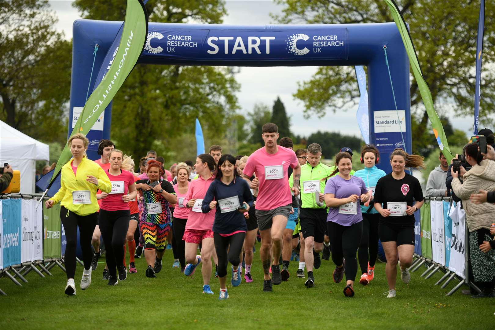 The start of the 10k. Picture: James Mackenzie.
