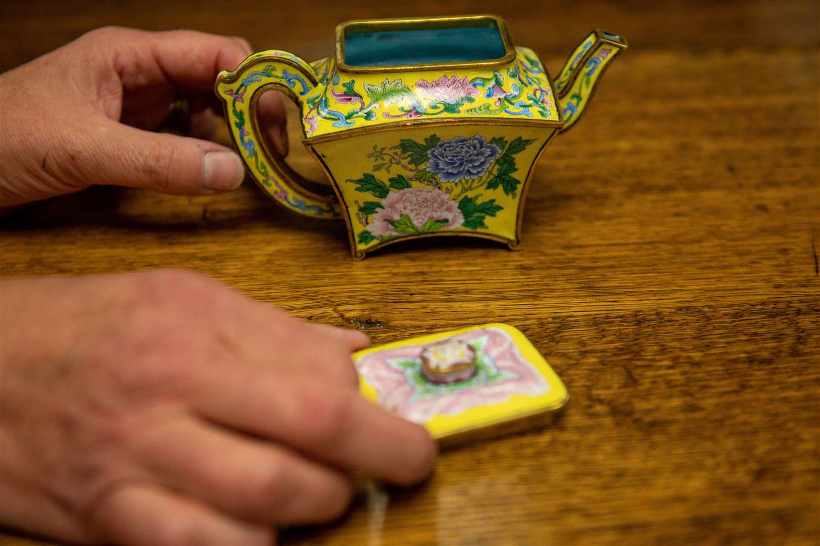 The rare imperial Chinese ‘teapot’ which sold for £390,000 at Hansons Auctioneers in Derbyshire on Thursday (Jacob King/PA)