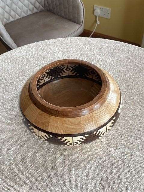 The bowl that was auctioned