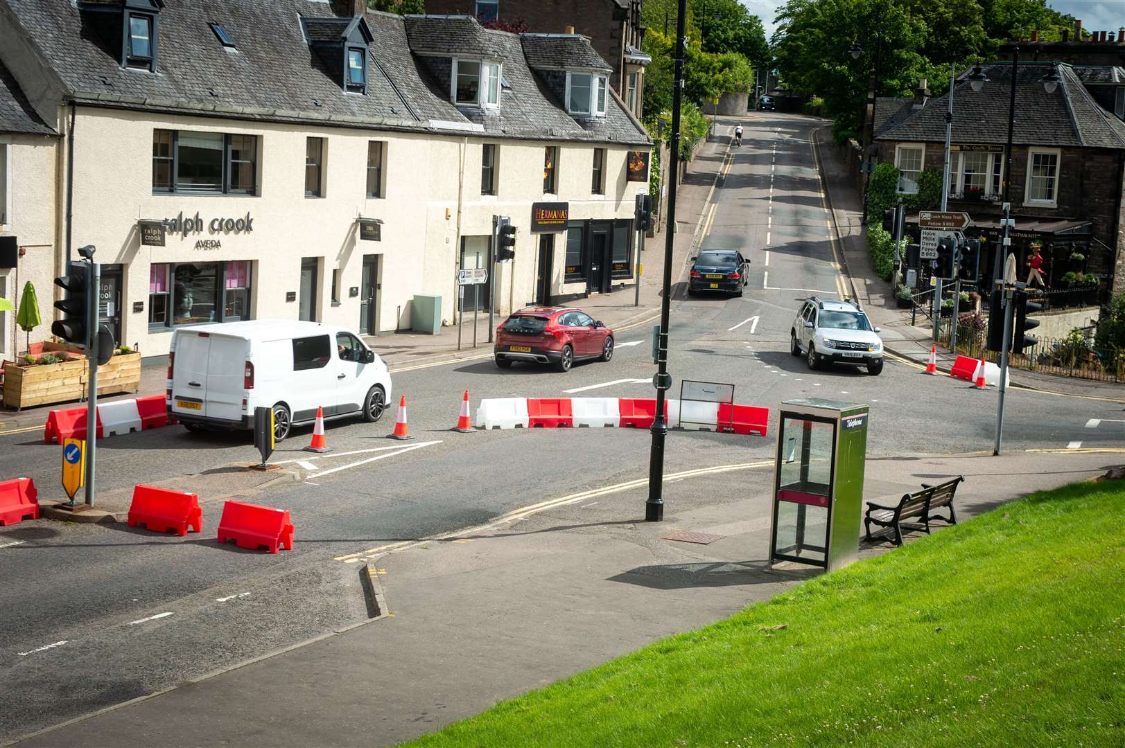 There have been complaints about the one-way system implemented around Inverness Castle.