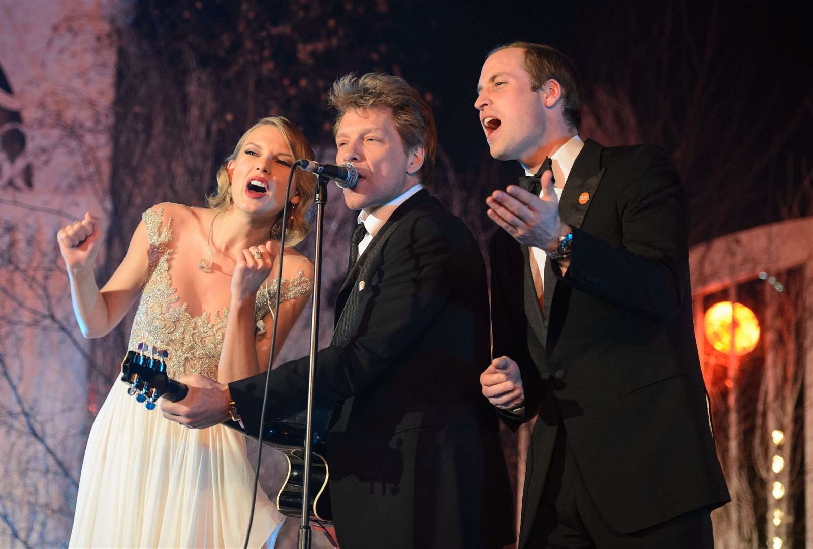 William singing with Taylor Swift and Jon Bon Jovi at the Centrepoint Gala Dinner at Kensington Palace (Dominic Lipinski/PA)