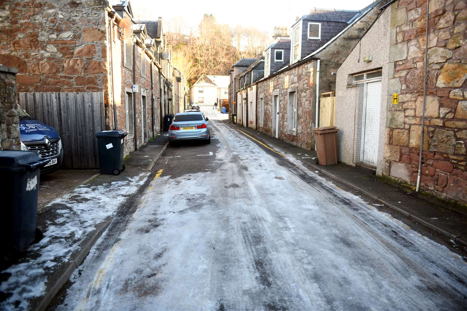 An icy Paton Street. Picture: James Mackenzie.