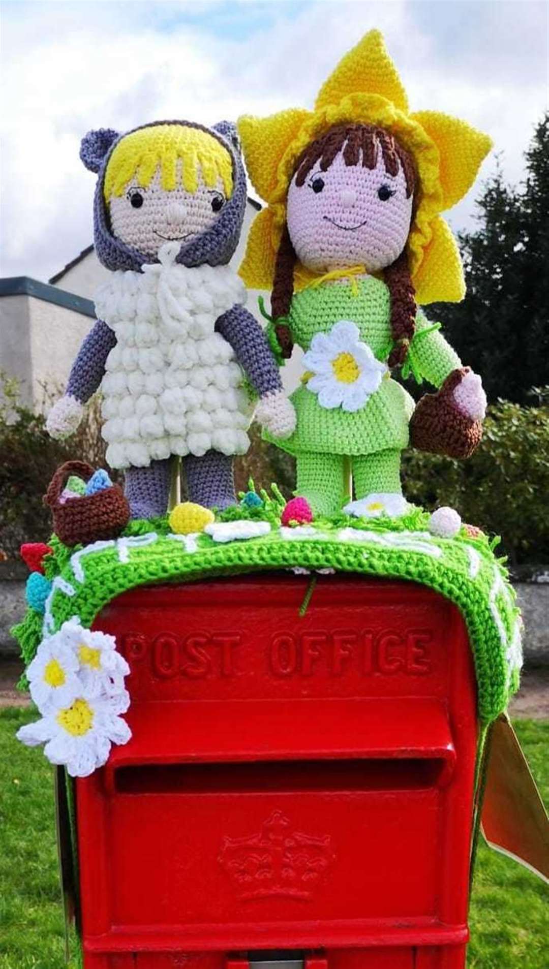 Easter 2023 Yarnbombers Nairn Postbox Toppers.