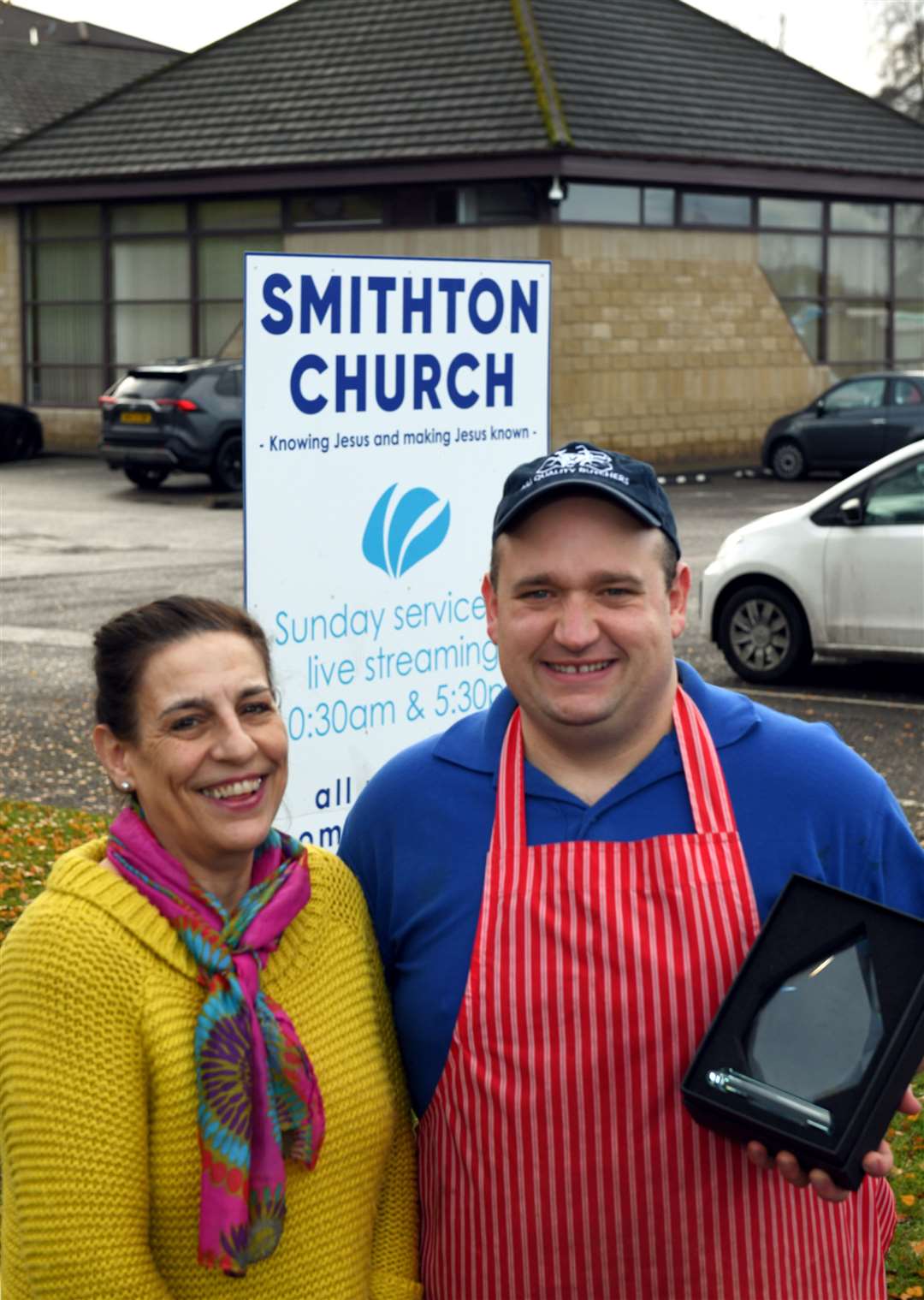 Anne Rodgers, Smithton Church manager and Mark Sloggie, A&i Quality Butchers manufacturer. Picture: James Mackenzie.