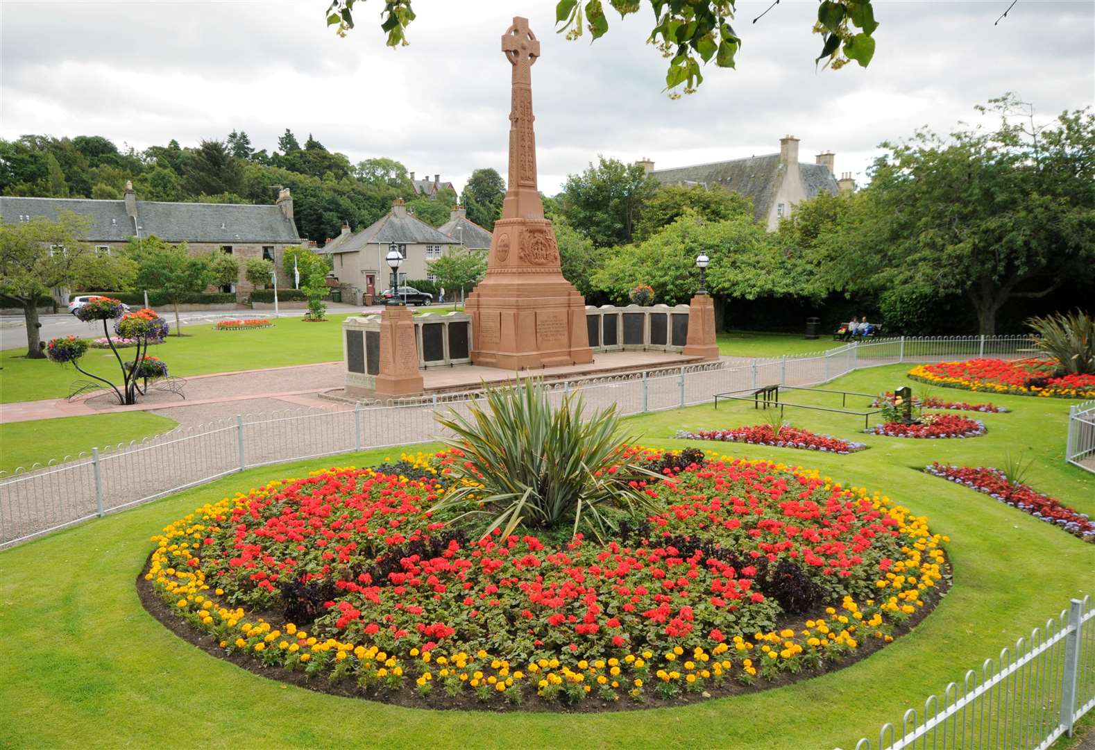 Inverness War Memorial, Cavell Gardens.