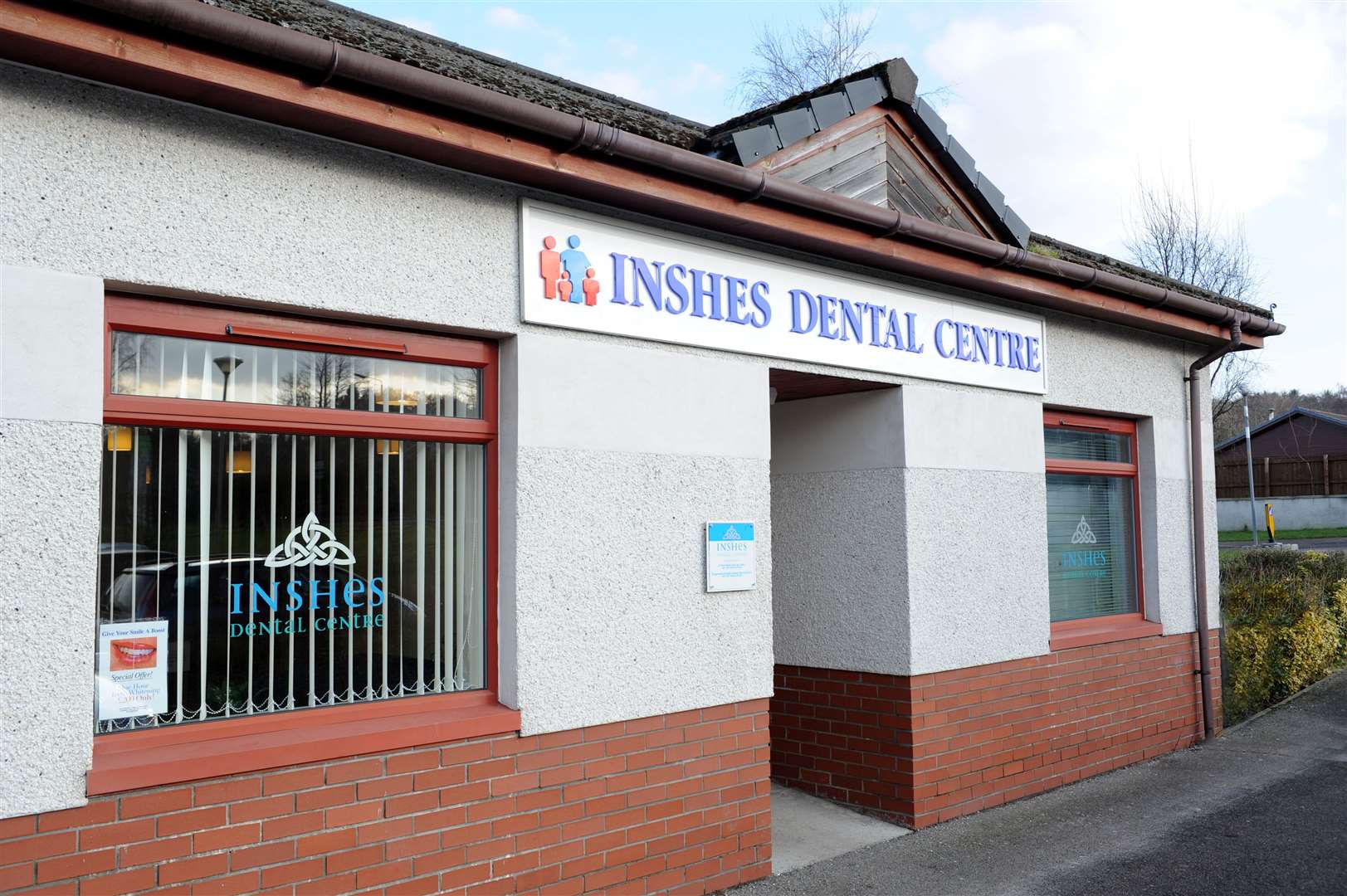 Inshes Dental Centre in Inverness says it has unexpected staff vacancies.